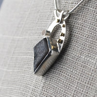 Druzy Agate Pendant with Citrine, 18K Gold close-up angle