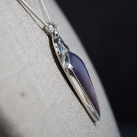 Burro Creek agate pendant angle close-up