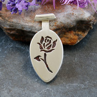 Agate Pendant with Rose Cut-Out in Back, back view