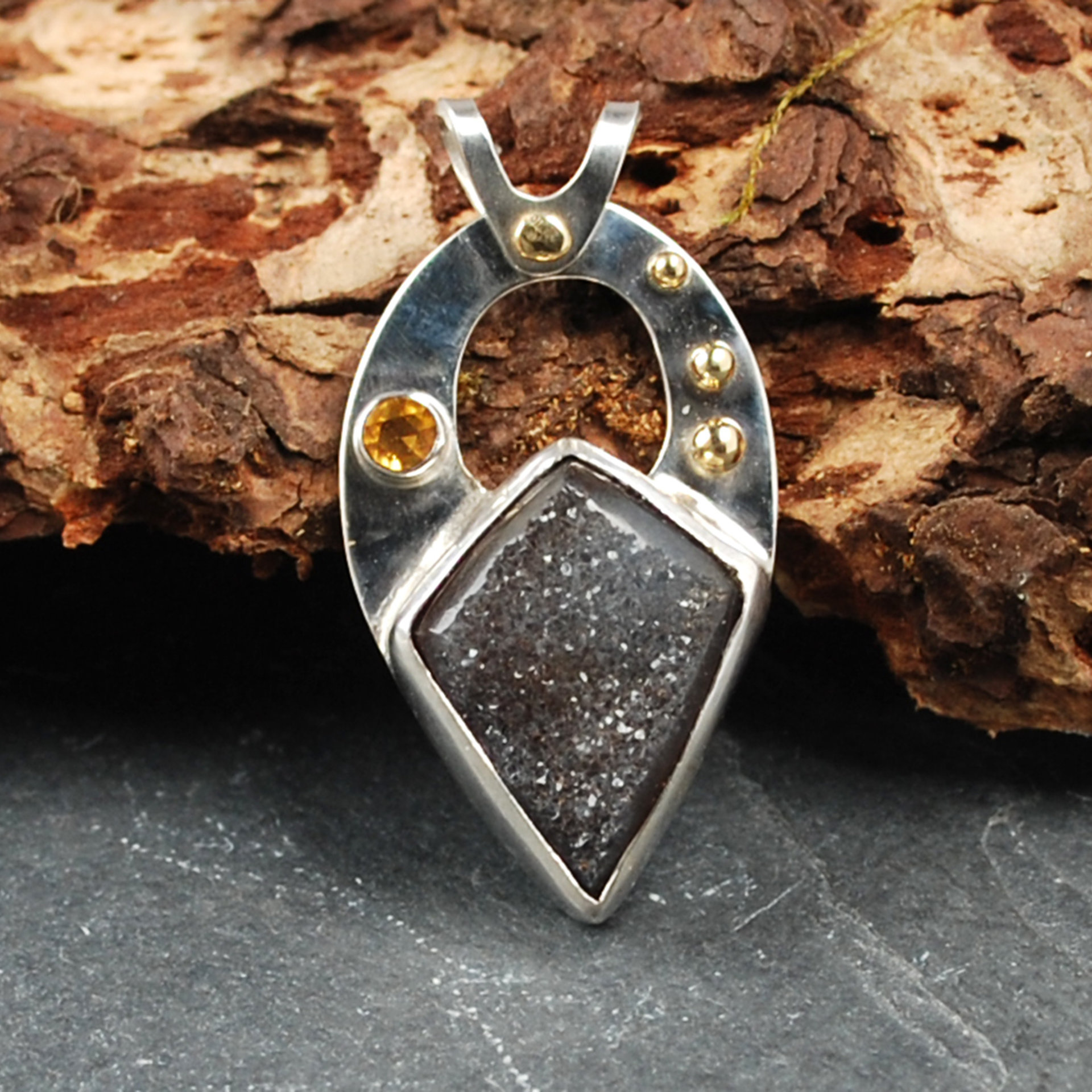 Druzy Agate Pendant with Citrine, 18K Gold
