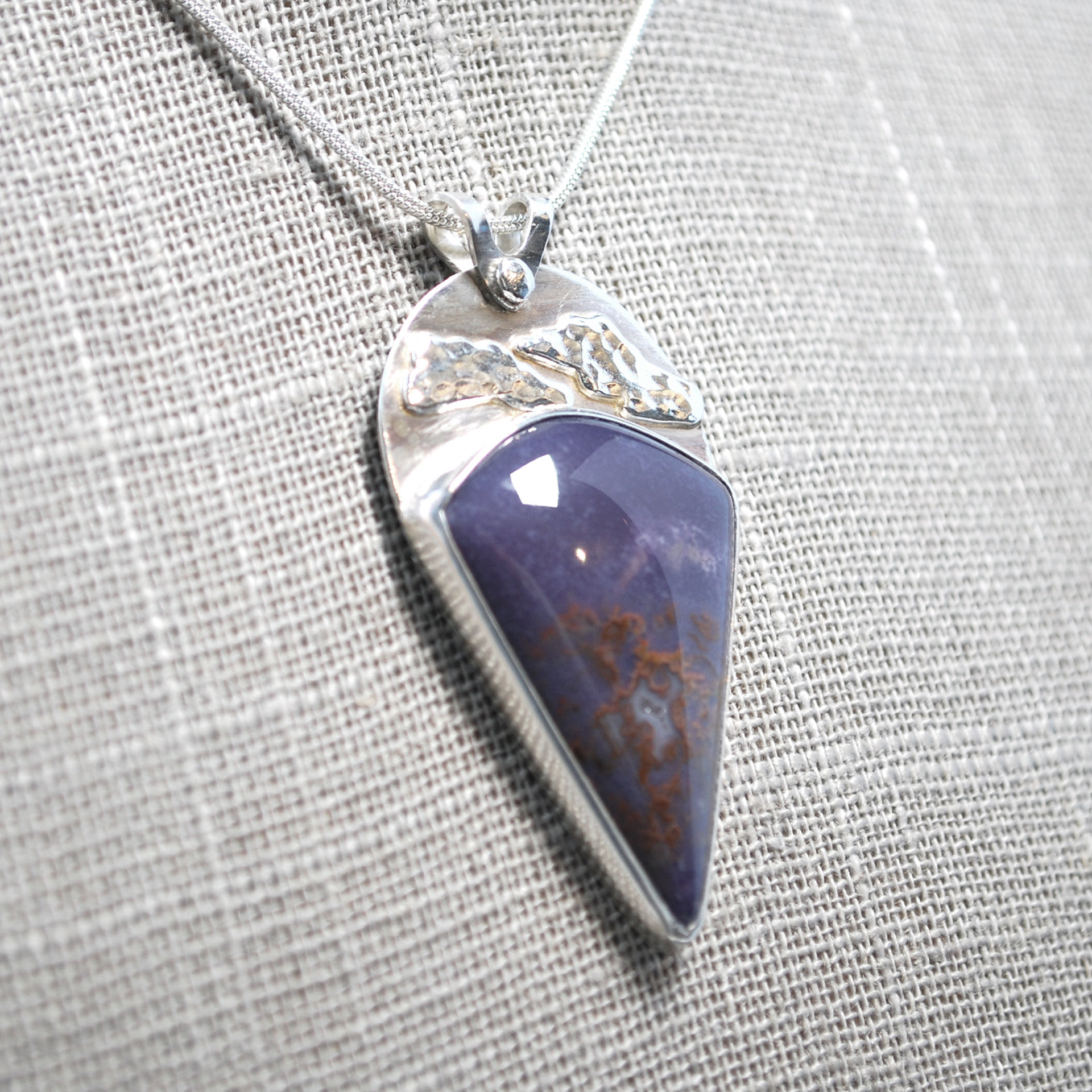 Burro Creek agate pendant angle close-up