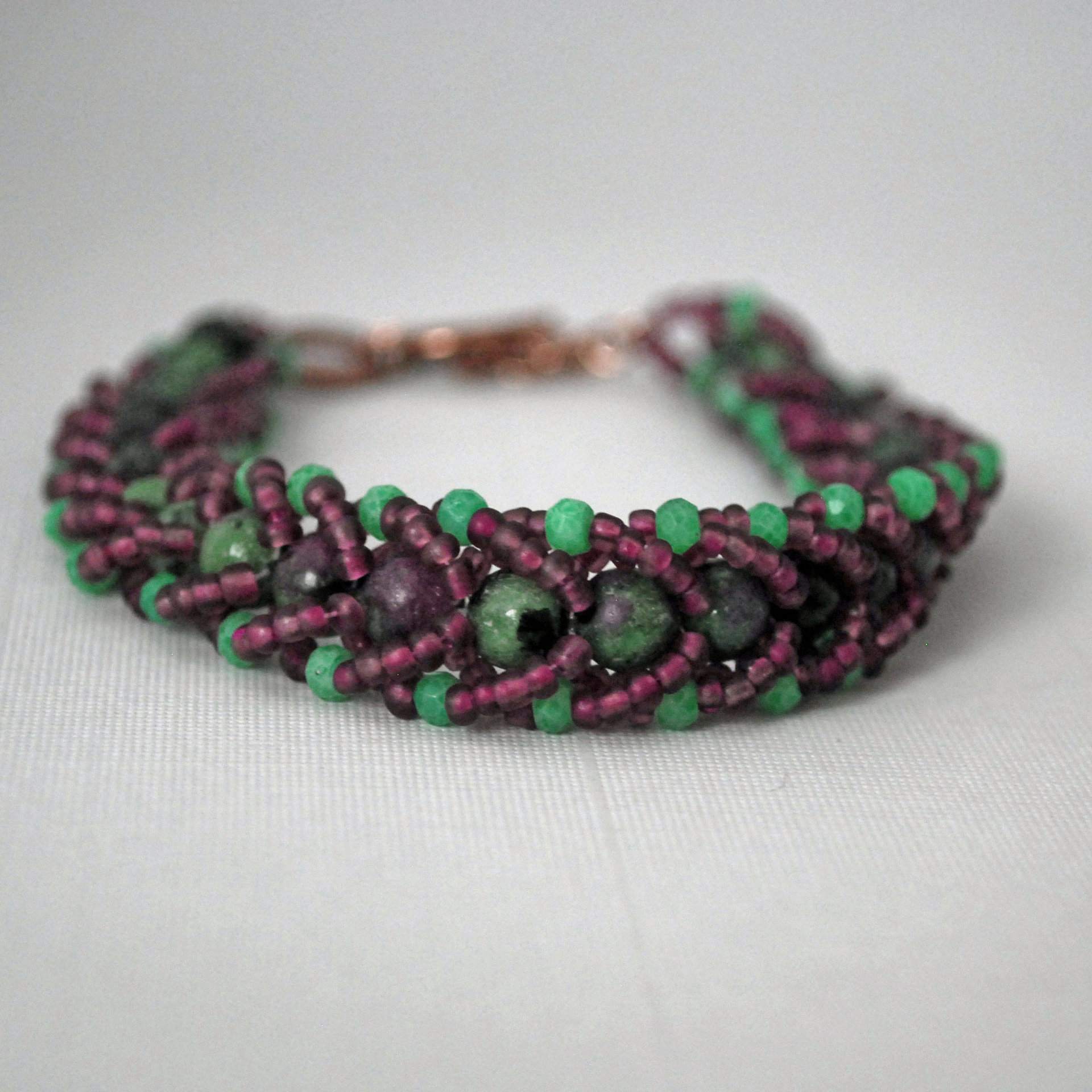 Ruby in Zoisite and Chrysoprase Beaded Bracelet with Czech Seed Beads  J-2239