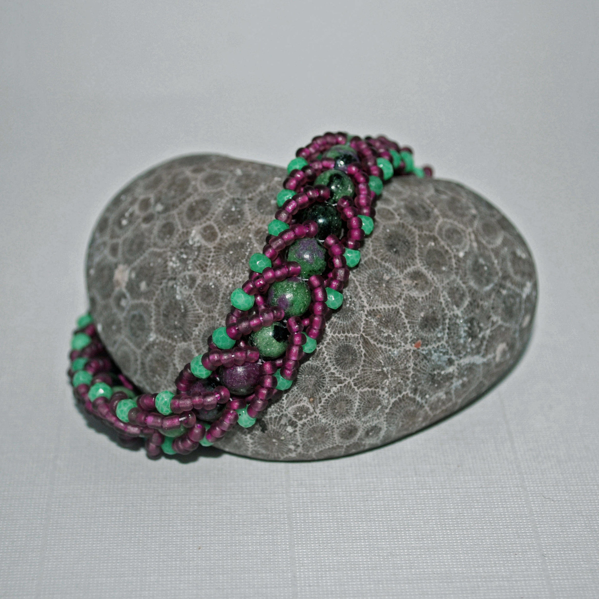 Ruby in Zoisite and Chrysoprase Beaded Bracelet with Czech Seed Beads  J-2239