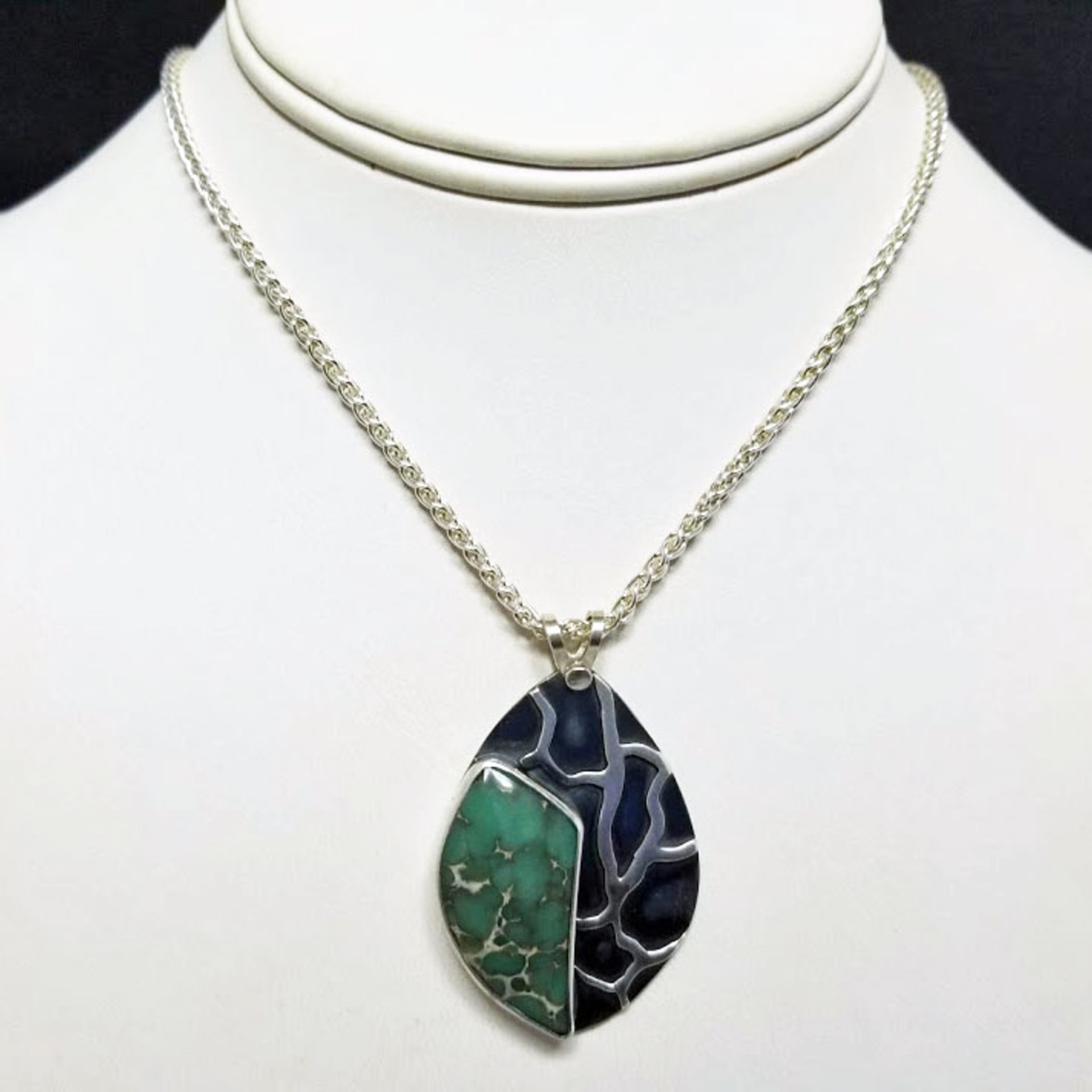 sterling silver wheat chain with pendant