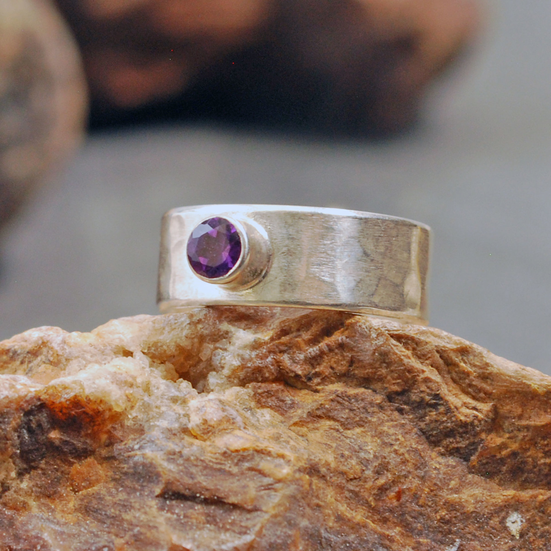 Hammered Silver Ring, Amethyst Size 5.5