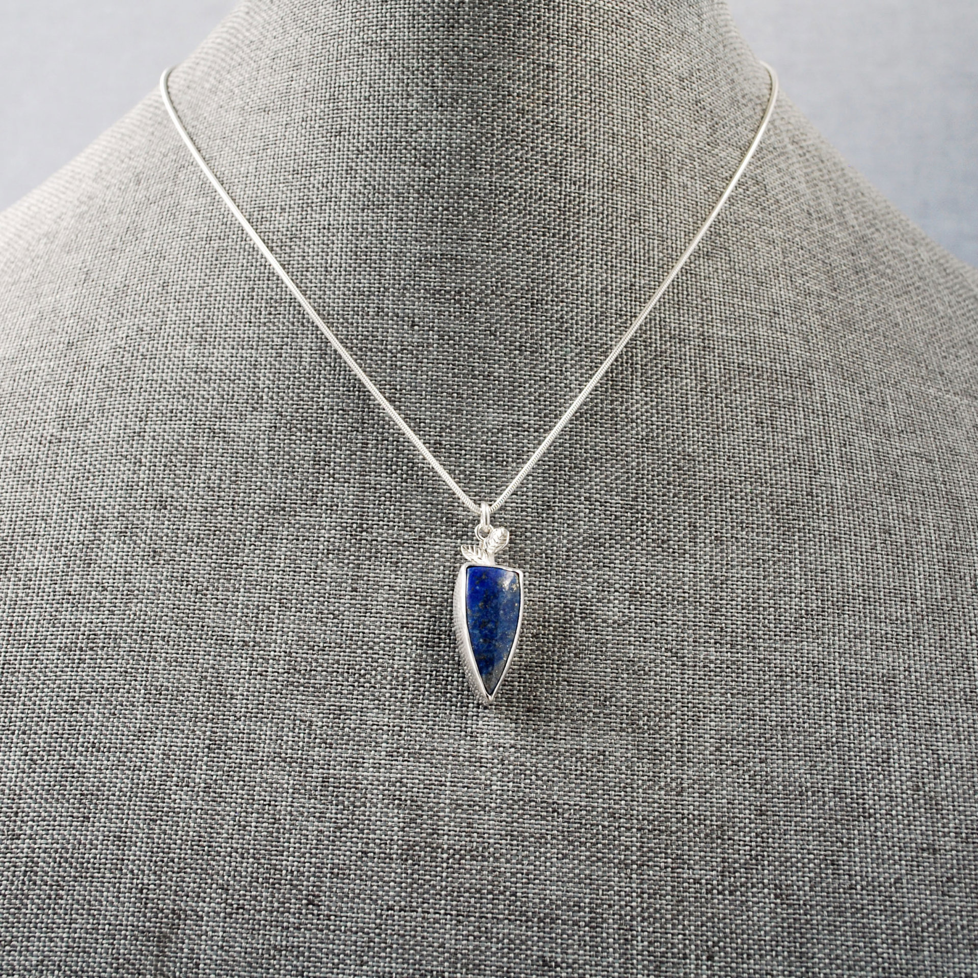 Small Silver Lapis Lazuli Pendant with Leaves