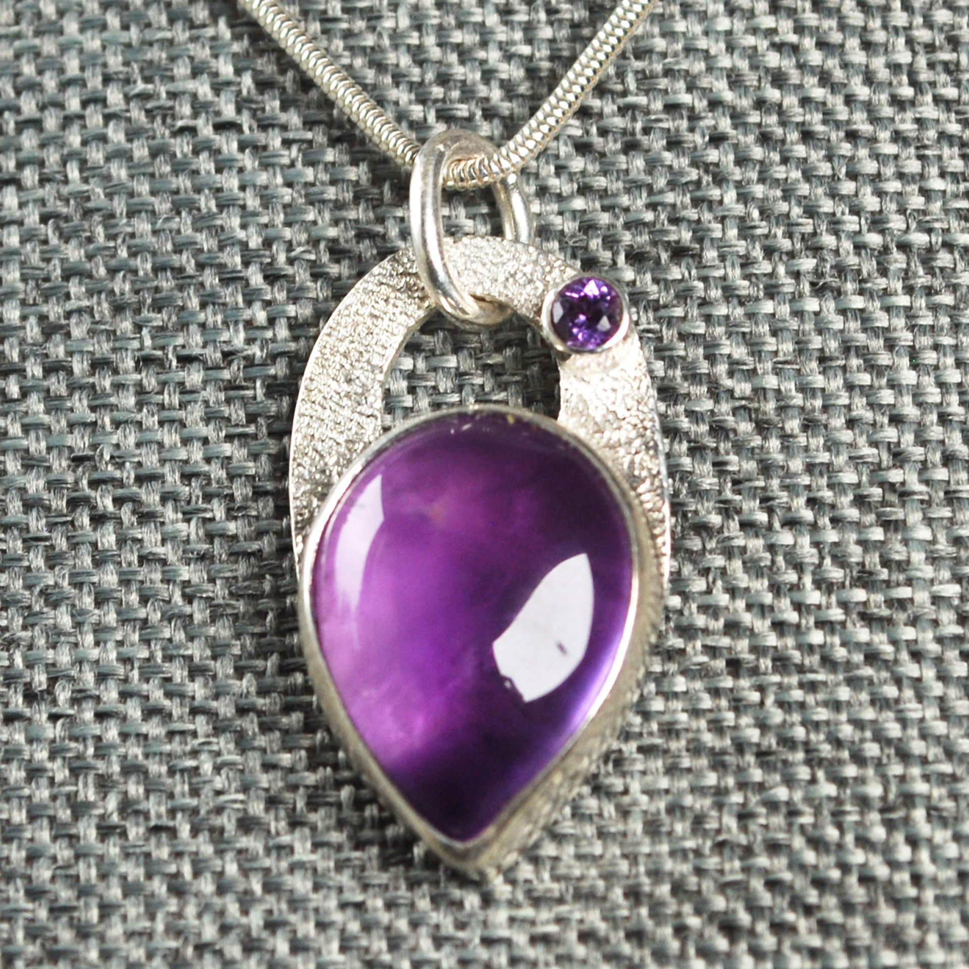 Silver Amethyst Pendant